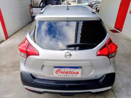 NISSAN - KICKS - 2019/2020 - Prata - R$ 84.900,00