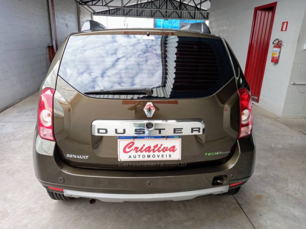 RENAULT - DUSTER - 2013/2013 - Verde - R$ 52.900,00