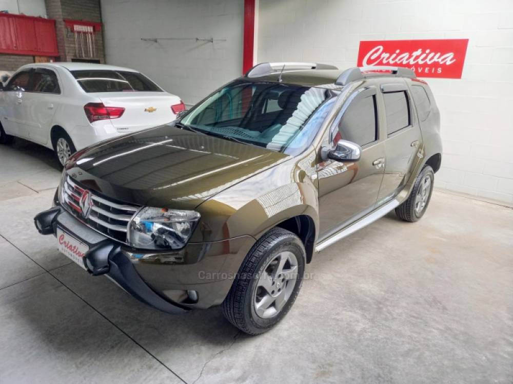 RENAULT - DUSTER - 2013/2013 - Verde - R$ 52.900,00