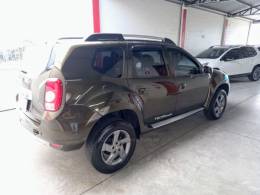RENAULT - DUSTER - 2013/2013 - Verde - R$ 52.900,00