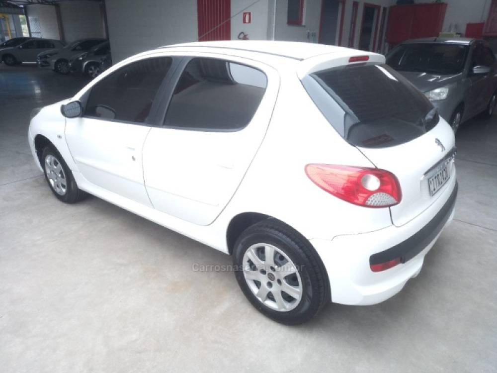 PEUGEOT - 207 - 2012/2013 - Branca - R$ 24.900,00