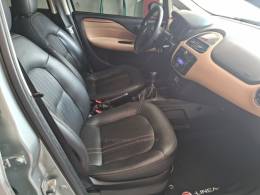 FIAT - LINEA - 2014/2015 - Cinza - R$ 41.900,00