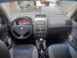 FIAT - PALIO - 2011/2012 - Branca - R$ 45.900,00