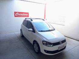 VOLKSWAGEN - FOX - 2013/2014 - Branca - R$ 42.000,00