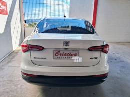 FIAT - CRONOS - 2022/2023 - Branca - R$ 85.900,00