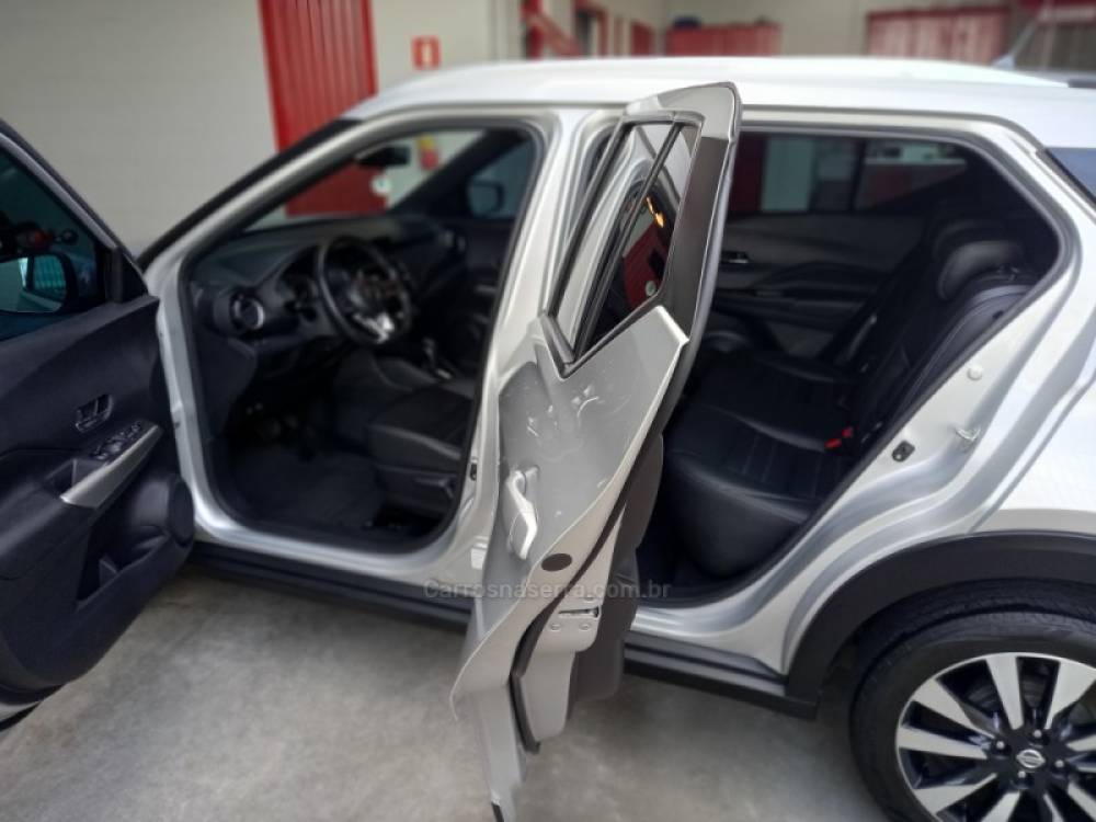 NISSAN - KICKS - 2019/2020 - Prata - R$ 84.900,00