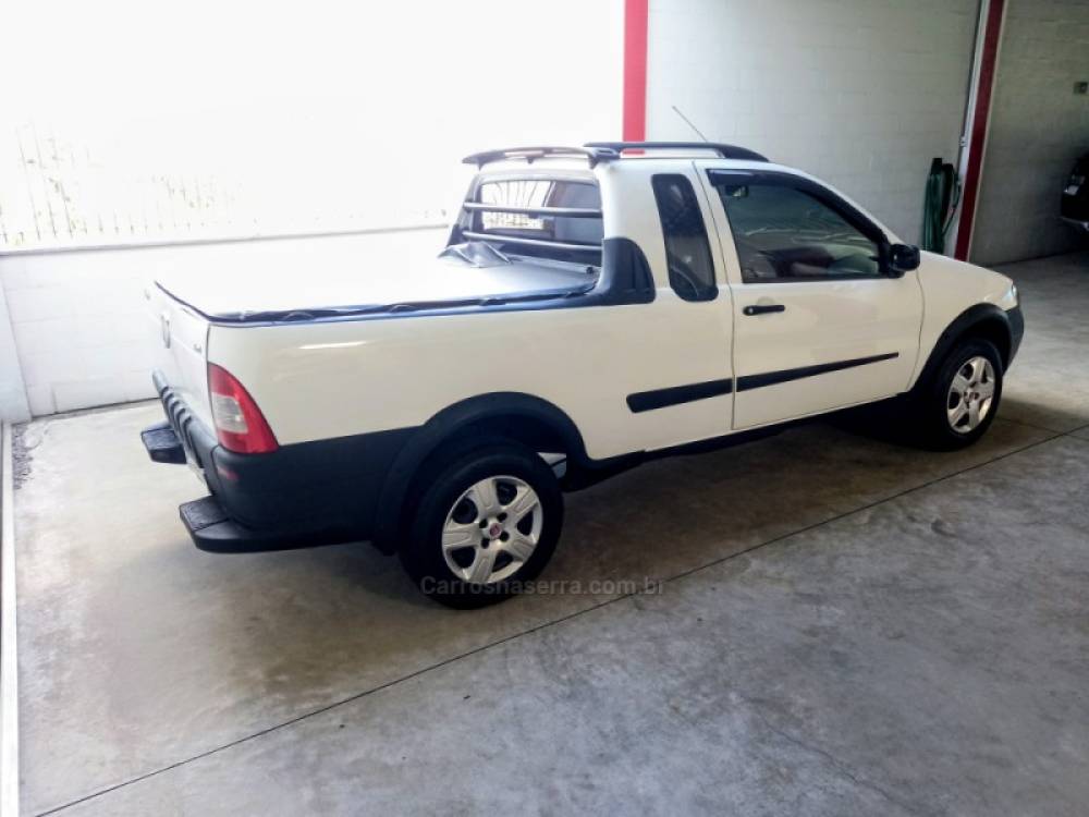 FIAT - STRADA - 2011/2012 - Branca - R$ 41.900,00