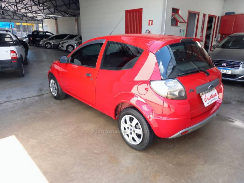 FORD - KA - 2012/2013 - Vermelha - R$ 27.900,00