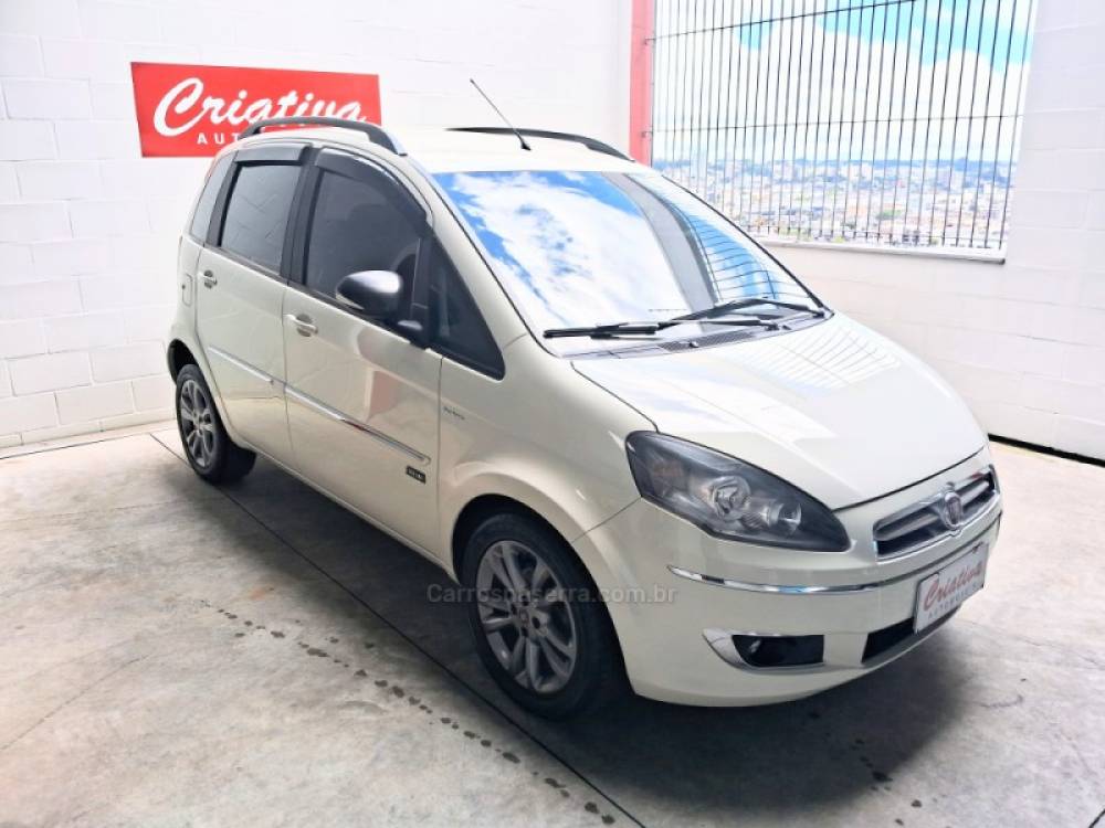 FIAT - IDEA - 2014/2015 - Branca - R$ 38.900,00