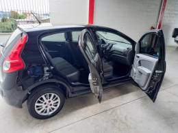 FIAT - PALIO - 2014/2015 - Preta - R$ 38.900,00