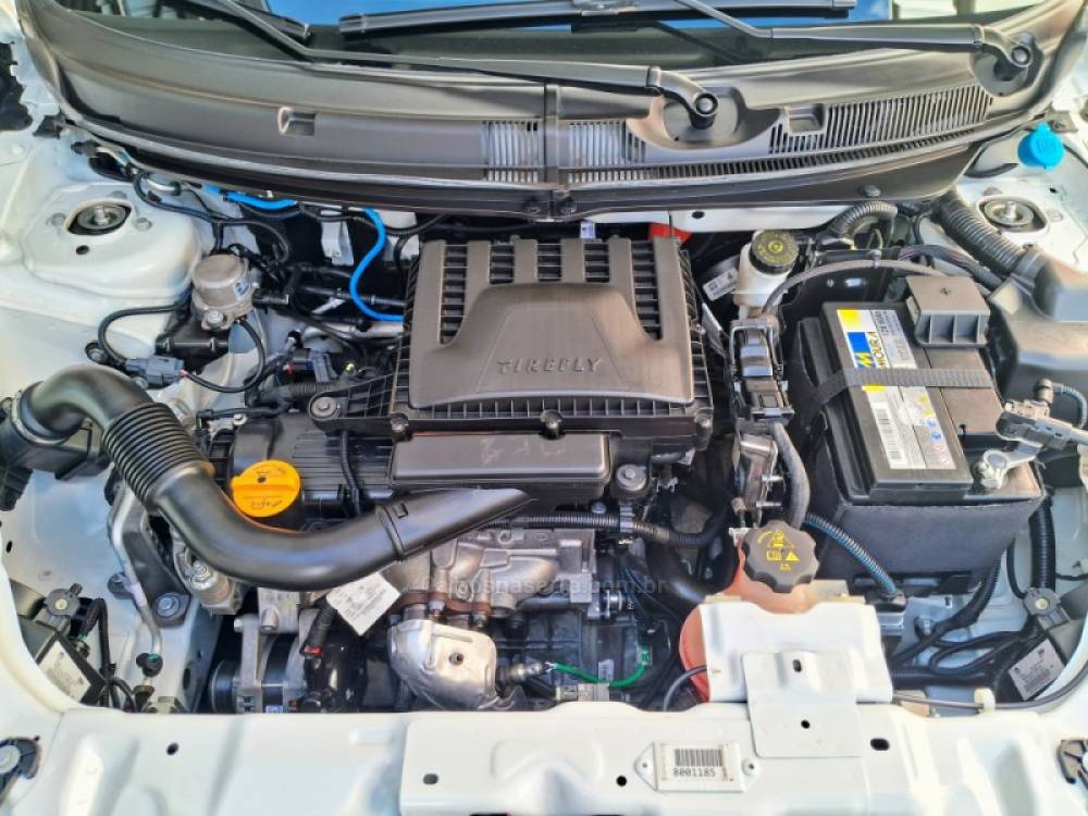FIAT - CRONOS - 2022/2023 - Branca - R$ 85.900,00