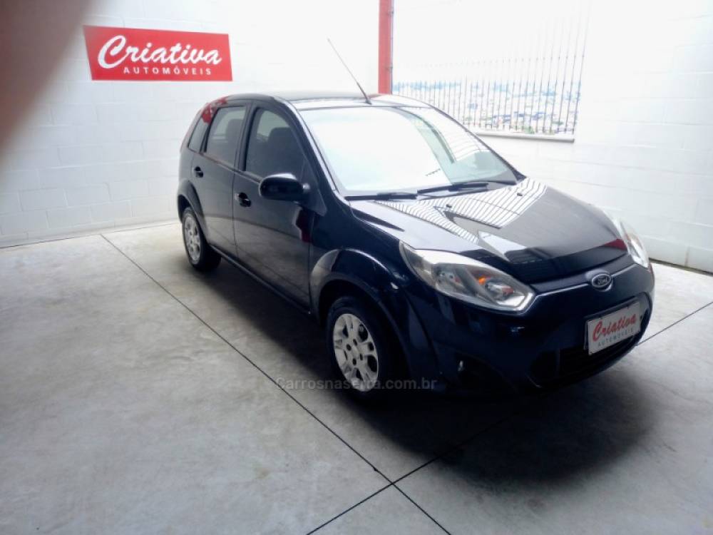 FORD - FIESTA - 2011/2012 - Preta - R$ 35.900,00