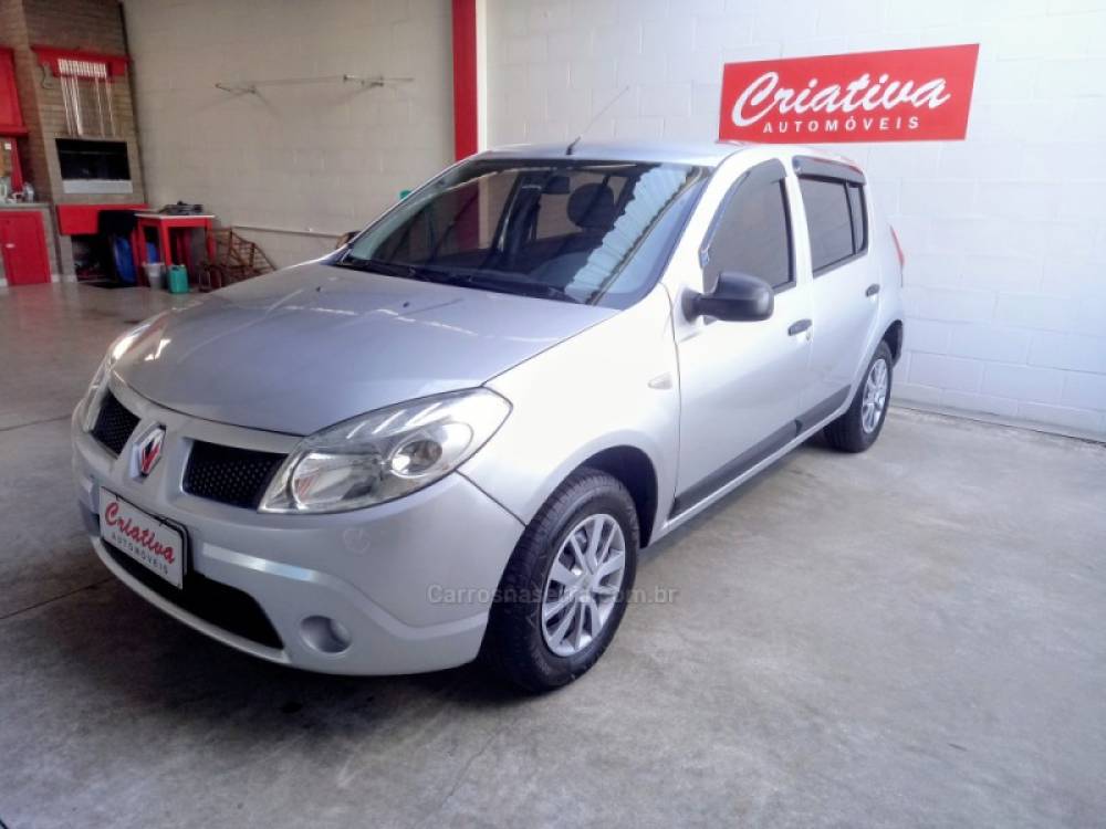 RENAULT - SANDERO - 2010/2010 - Prata - R$ 28.900,00