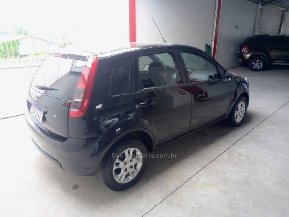 FORD - FIESTA - 2011/2012 - Preta - R$ 35.900,00