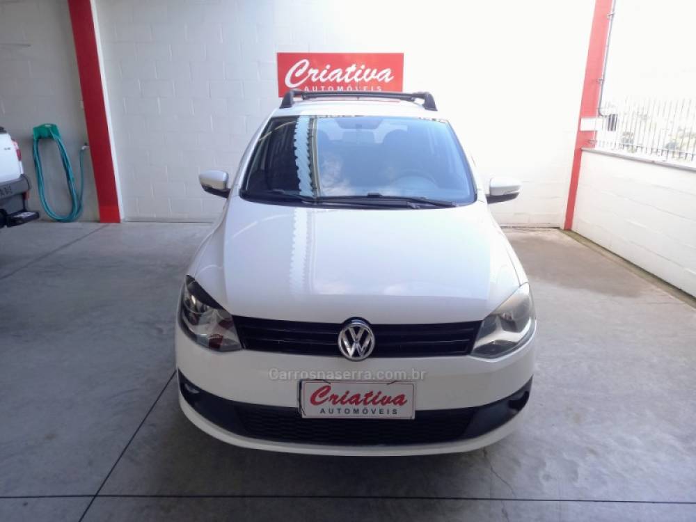VOLKSWAGEN - FOX - 2013/2014 - Branca - R$ 42.000,00