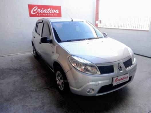 RENAULT - SANDERO - 2010/2010 - Prata - R$ 28.900,00