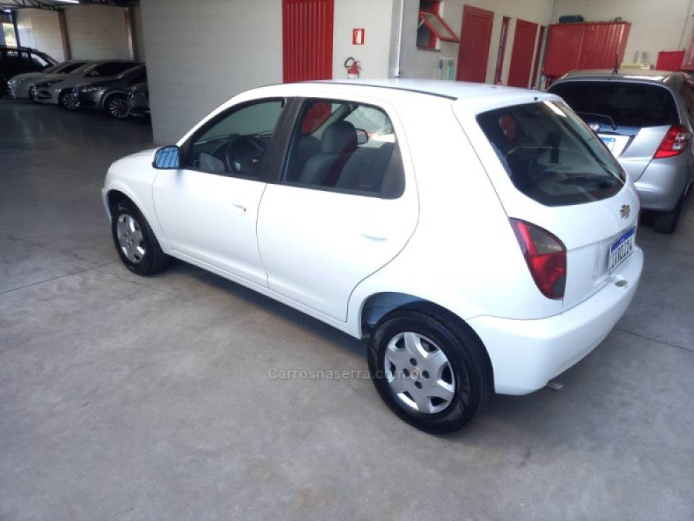 CHEVROLET - CELTA - 2014/2015 - Branca - R$ 35.900,00