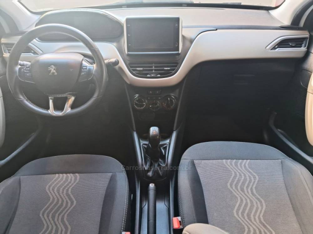 PEUGEOT - 2008 - 2018/2019 - Branca - R$ 59.900,00