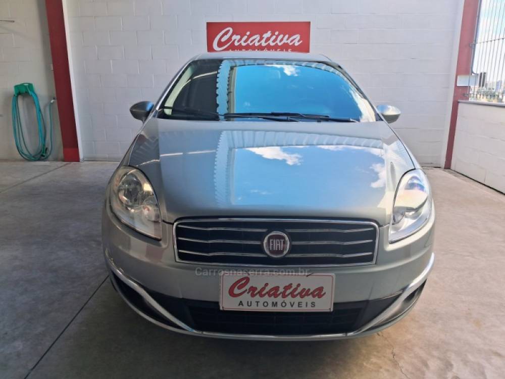 FIAT - LINEA - 2014/2015 - Cinza - R$ 41.900,00