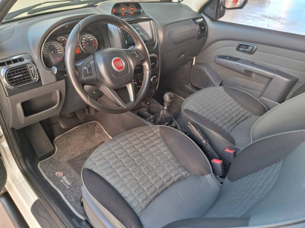 FIAT - STRADA - 2014/2014 - Branca - R$ 63.900,00