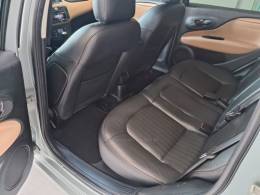 FIAT - LINEA - 2014/2015 - Cinza - R$ 41.900,00