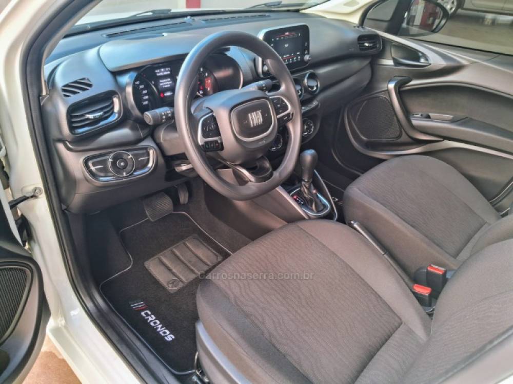 FIAT - CRONOS - 2022/2023 - Branca - R$ 83.900,00