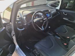 HONDA - FIT - 2011/2011 - Prata - R$ 41.900,00