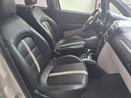 FIAT - IDEA - 2014/2015 - Branca - R$ 38.900,00