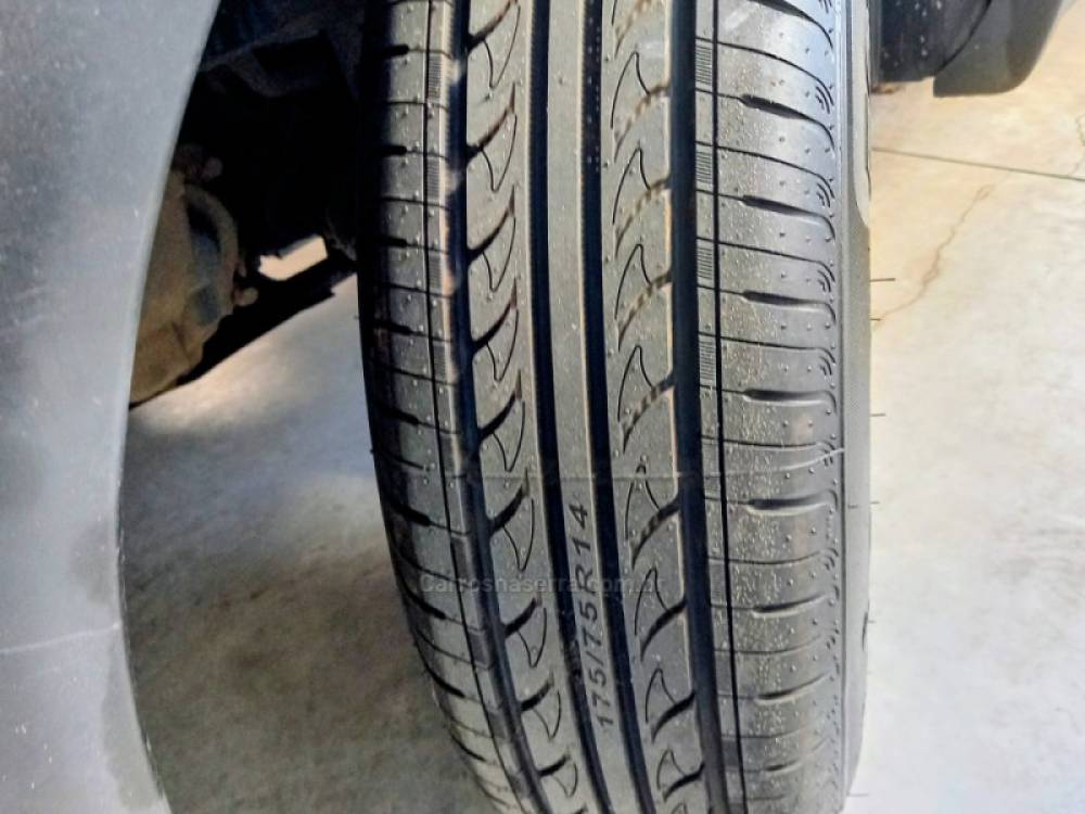 FIAT - STRADA - 2011/2012 - Branca - R$ 41.900,00