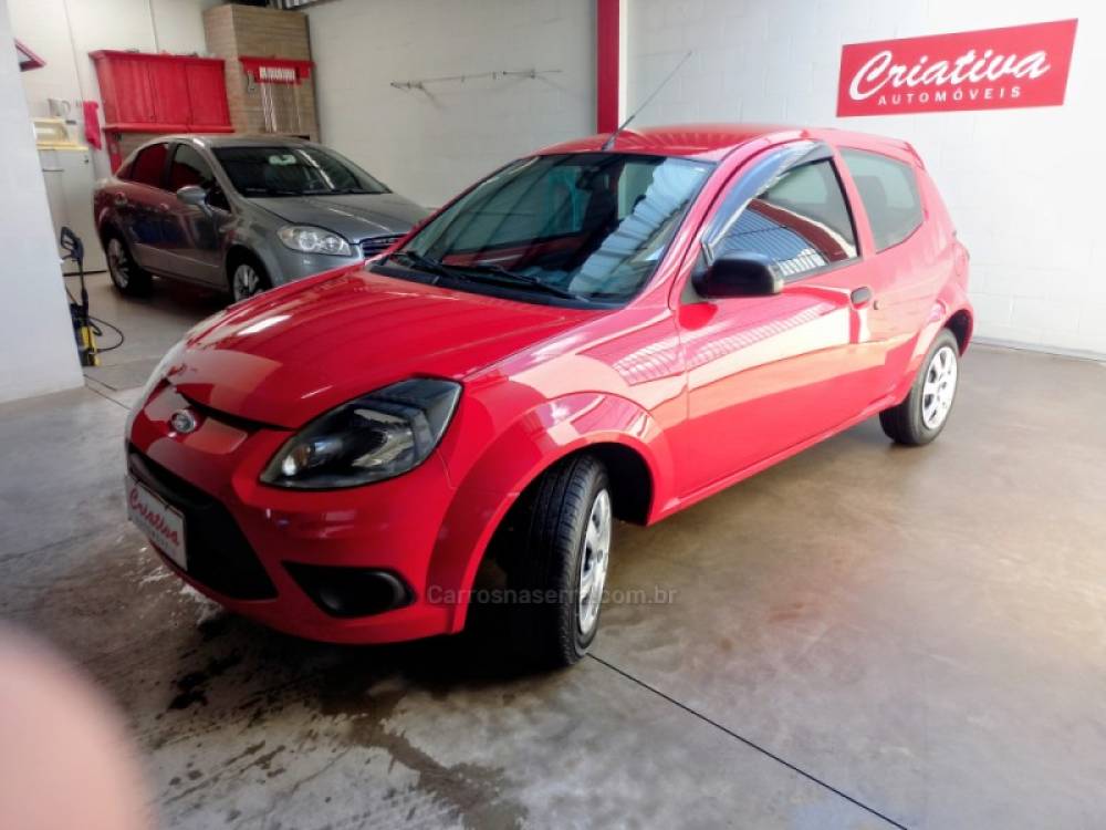 FORD - KA - 2012/2013 - Vermelha - R$ 27.900,00