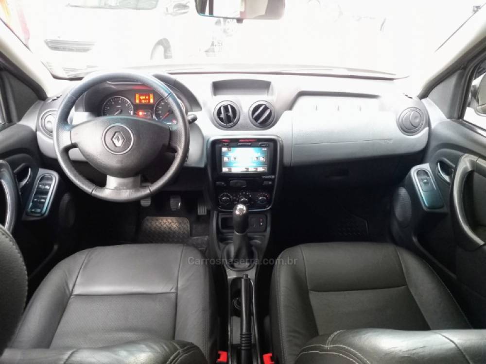 RENAULT - DUSTER - 2013/2013 - Verde - R$ 52.900,00